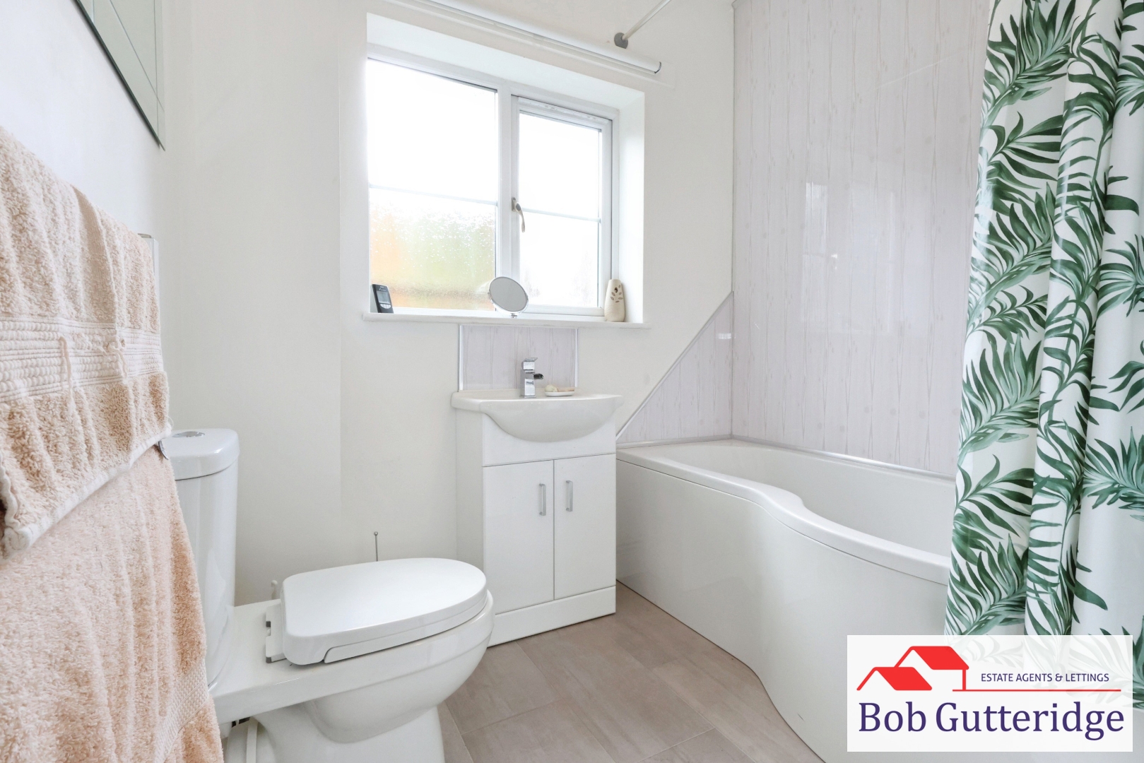FAMILY BATHROOM